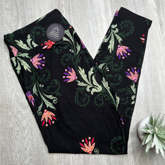 Extra Soft printed leggings with 4-way stretch fabric, so you can move with absolute comfort and ease.