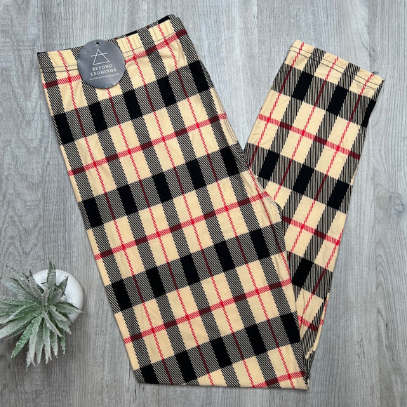 Extra Soft printed leggings with 4-way stretch fabric, so you can move with absolute comfort and ease.