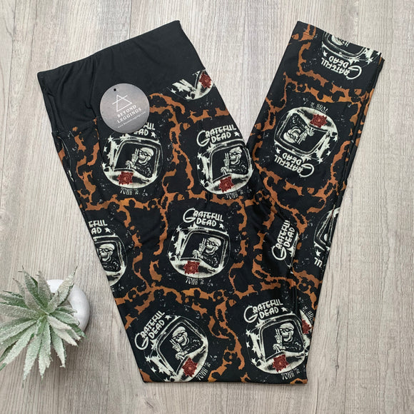 Extra Soft printed leggings with 4-way stretch fabric, so you can move with absolute comfort and ease.