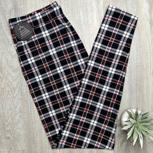 Extra Soft printed leggings with 4-way stretch fabric, so you can move with absolute comfort and ease.