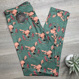 Extra Soft printed leggings with 4-way stretch fabric, so you can move with absolute comfort and ease.