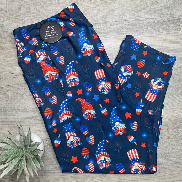 Extra Soft printed leggings with 4-way stretch fabric, so you can move with absolute comfort and ease.