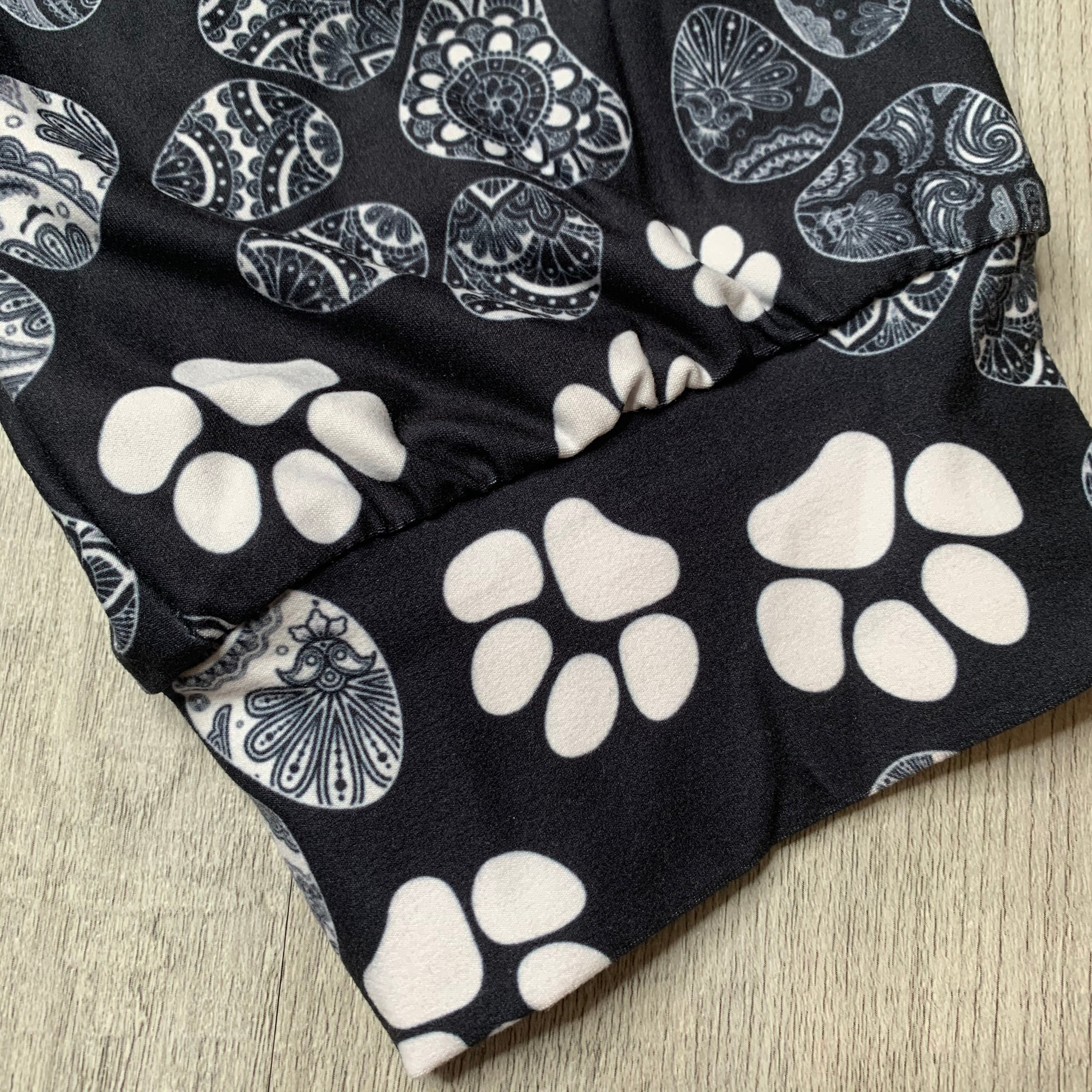 Decorative Paws Capri Joggers