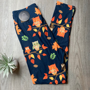 Extra Soft printed leggings with 4-way stretch fabric, so you can move with absolute comfort and ease.