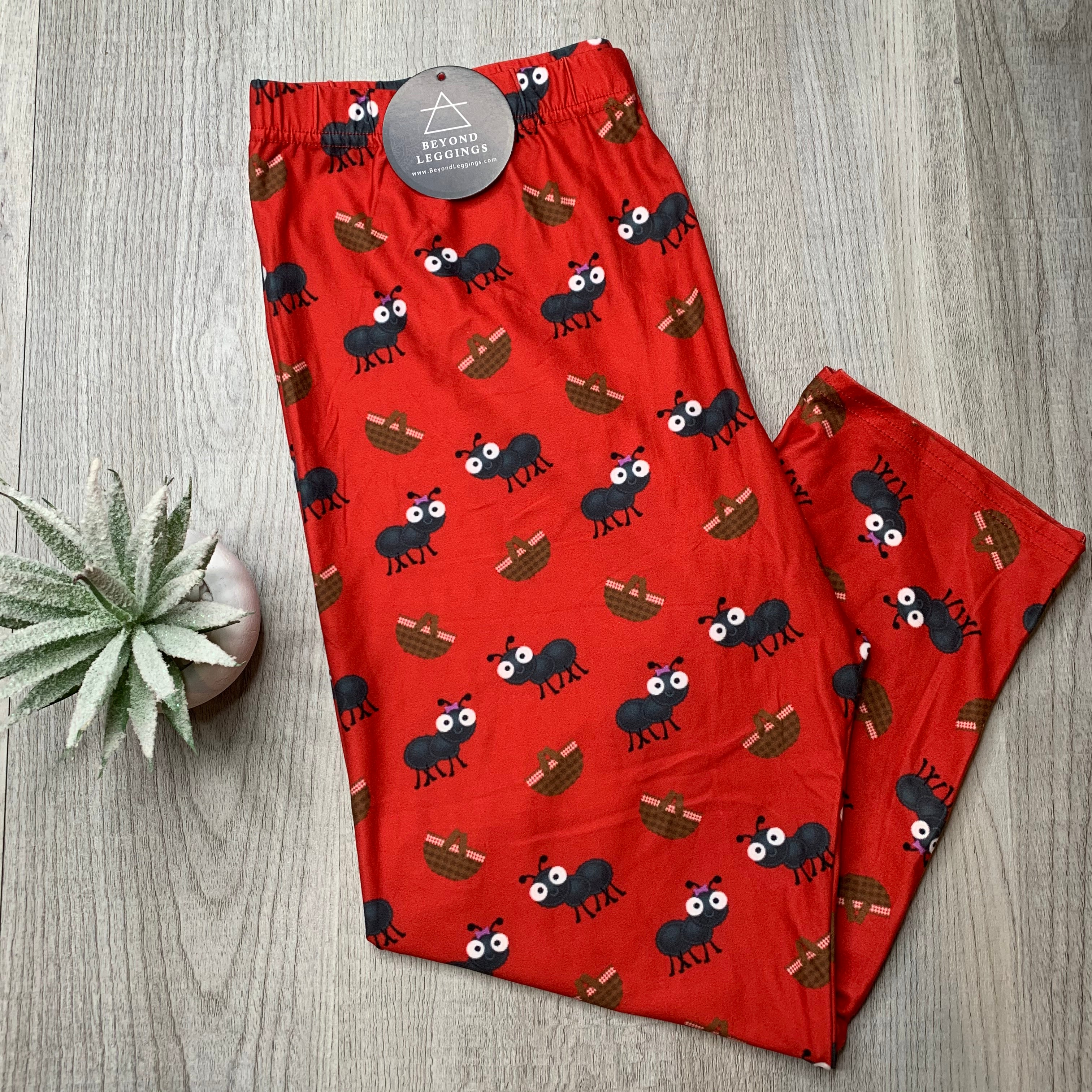 Extra Soft printed leggings with 4-way stretch fabric, so you can move with absolute comfort and ease.