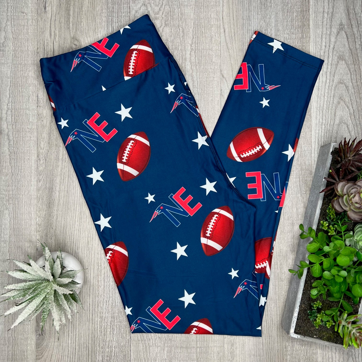 Extra Soft printed leggings with 4-way stretch fabric, so you can move with absolute comfort and ease.