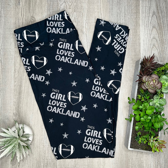 Extra Soft printed leggings with 4-way stretch fabric, so you can move with absolute comfort and ease.