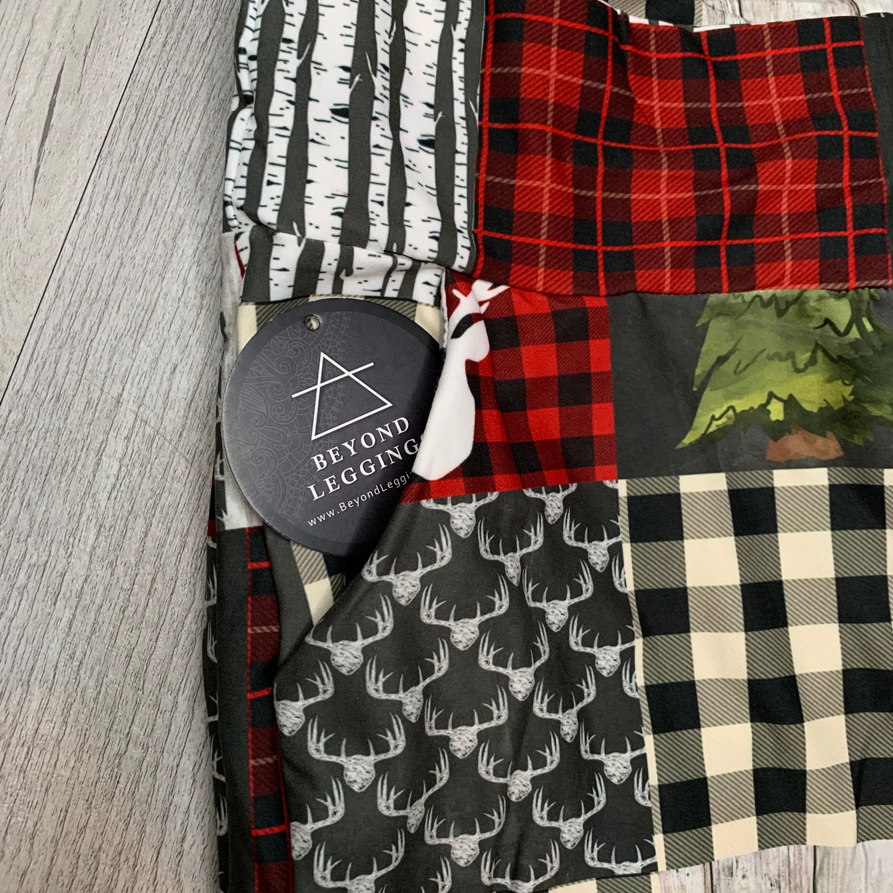 Lumberjack - High Waisted Wide Leg Hybrid Leggings/Pants w/ Pockets