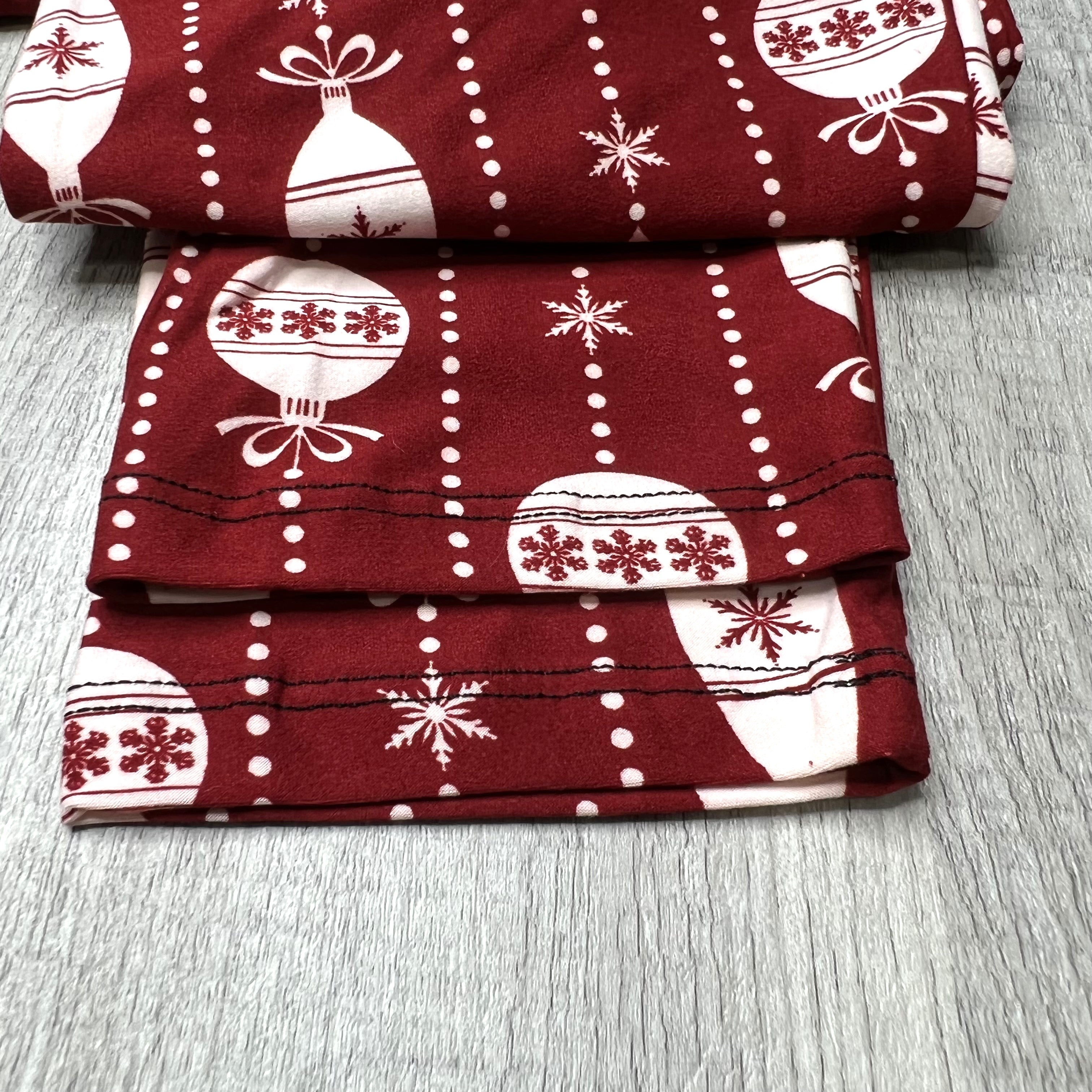 Red Ornament Print Soft Leggings