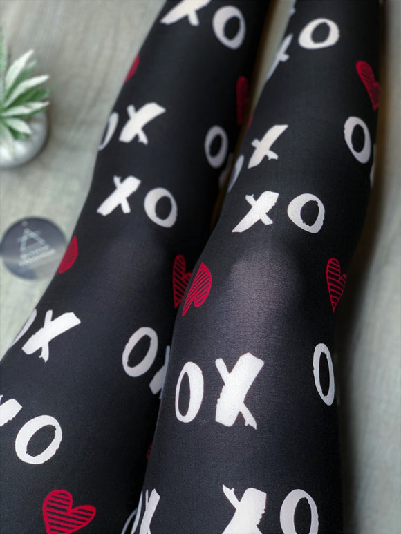 Extra Soft printed leggings with 4-way stretch fabric, so you can move with absolute comfort and ease.