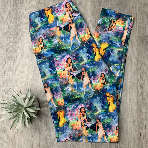 Extra Soft printed leggings with 4-way stretch fabric, so you can move with absolute comfort and ease.