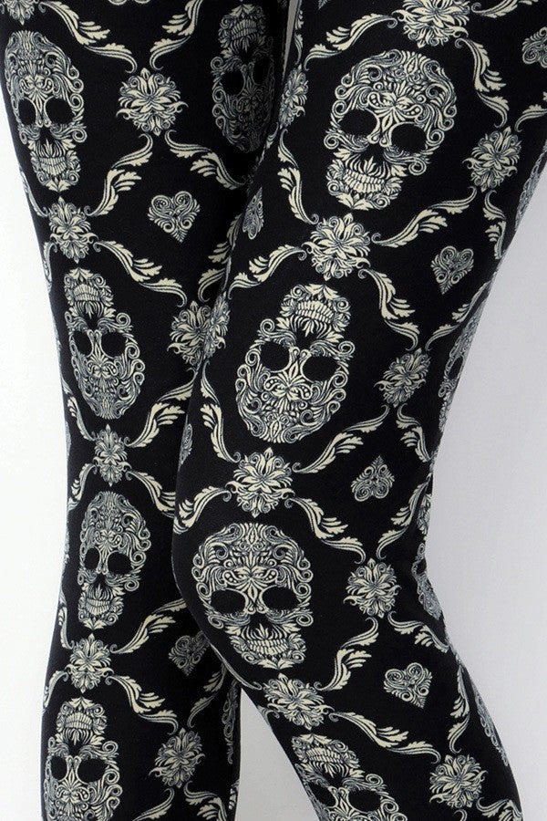 Extra Soft printed leggings with 4-way stretch fabric, so you can move with absolute comfort and ease.