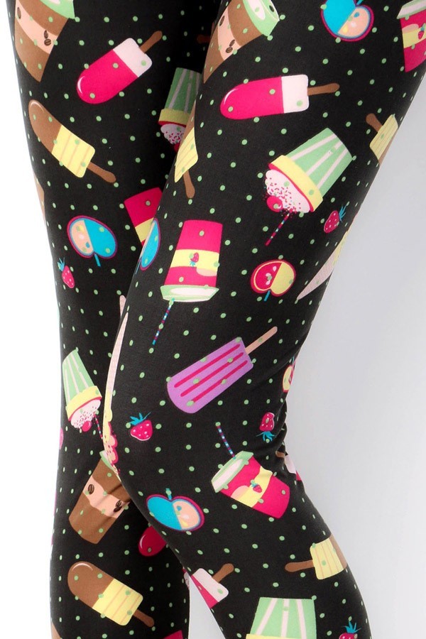 Extra Soft printed leggings with 4-way stretch fabric, so you can move with absolute comfort and ease.