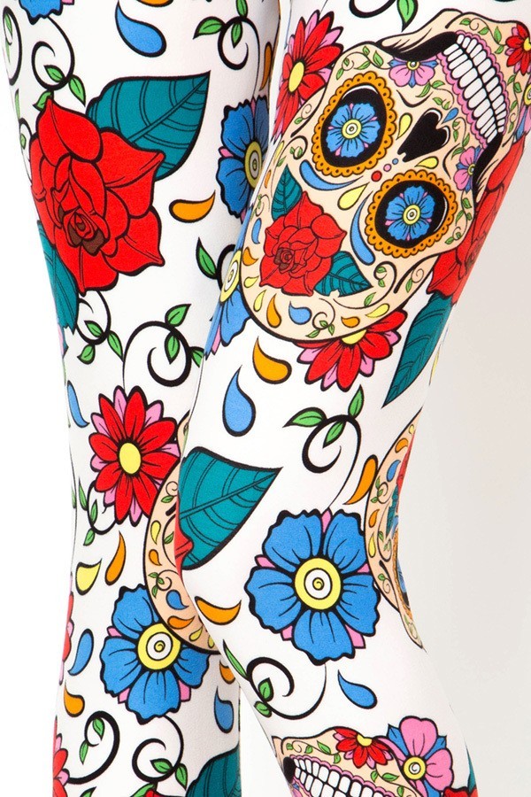 Extra Soft printed leggings with 4-way stretch fabric, so you can move with absolute comfort and ease.