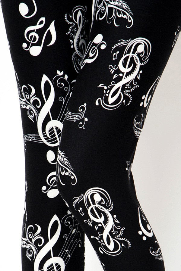 Extra Soft printed leggings with 4-way stretch fabric, so you can move with absolute comfort and ease.