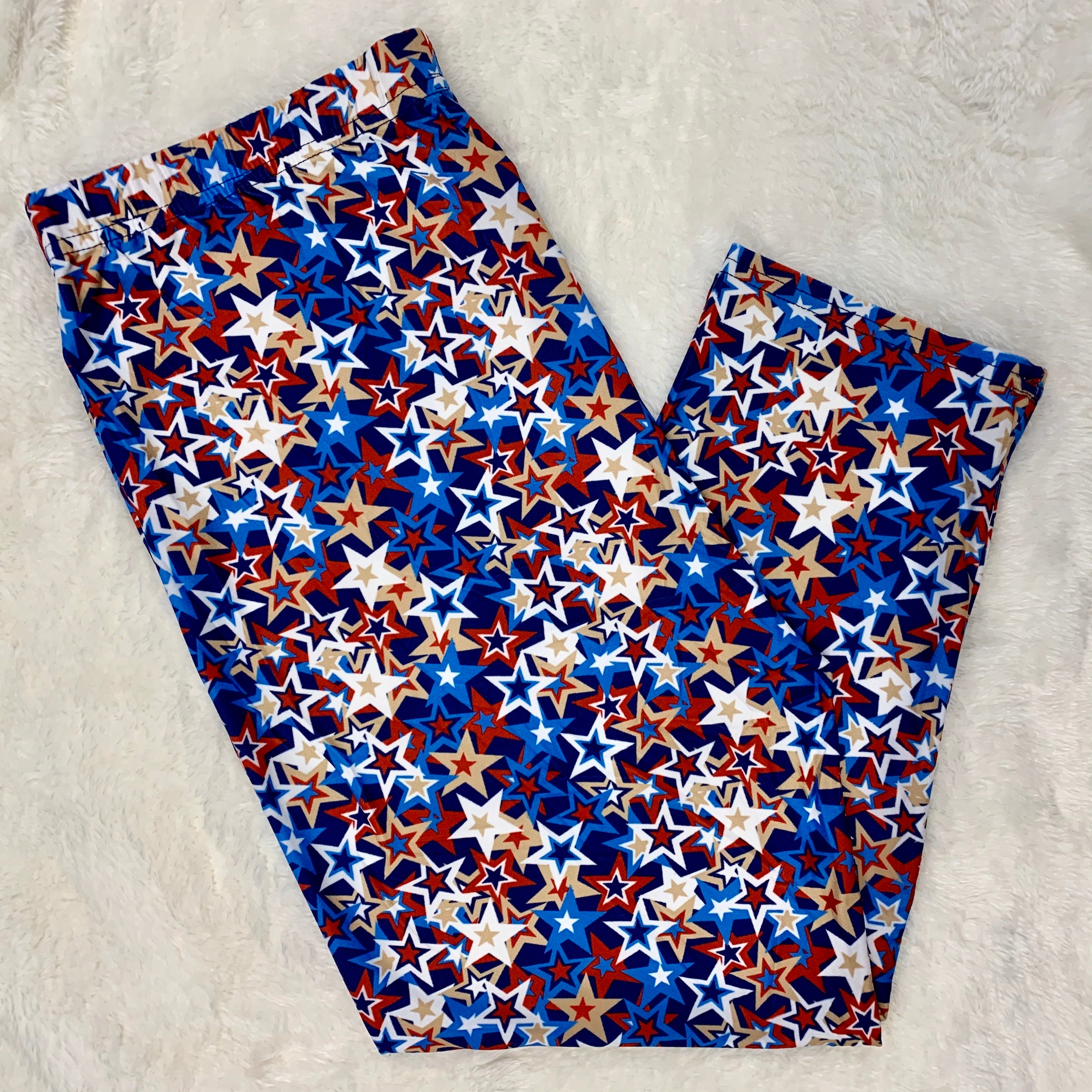 Extra Soft printed leggings with 4-way stretch fabric, so you can move with absolute comfort and ease.