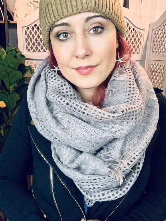 Soft Infinity Gray Scarf
