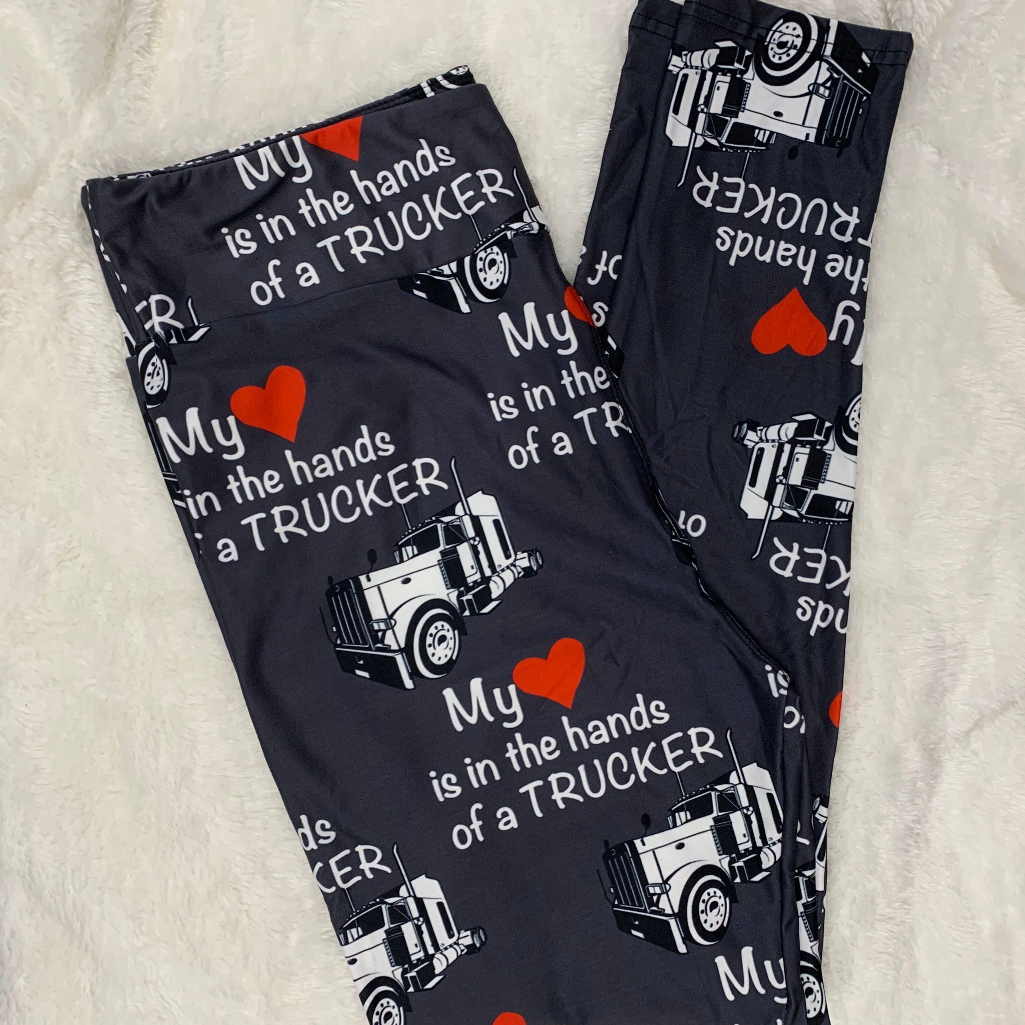 Extra Soft printed leggings with 4-way stretch fabric, so you can move with absolute comfort and ease.