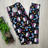 Extra Soft printed leggings with 4-way stretch fabric, so you can move with absolute comfort and ease.