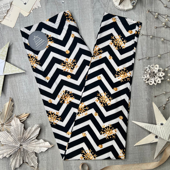 Extra Soft printed leggings with 4-way stretch fabric, so you can move with absolute comfort and ease.